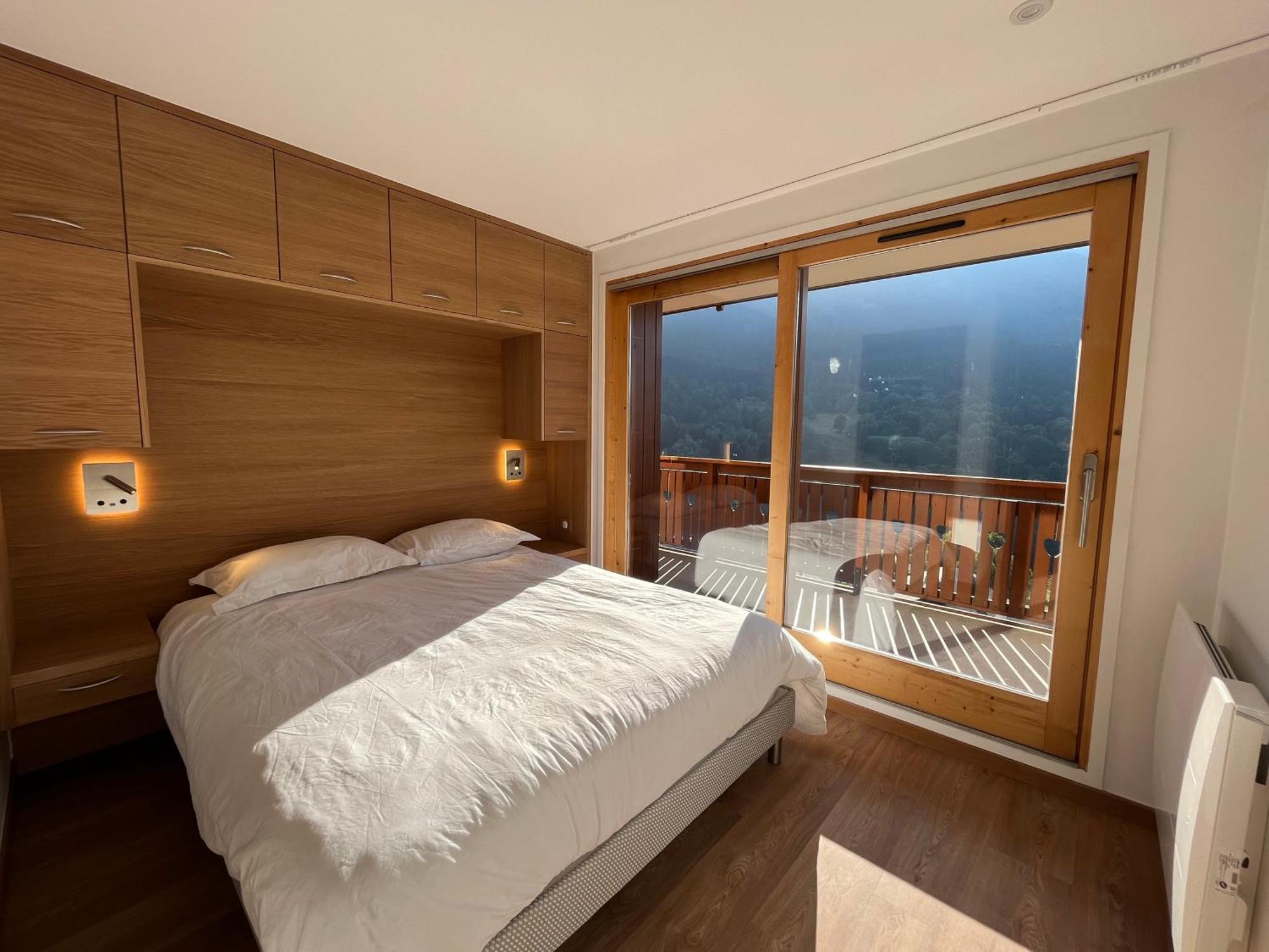 Newly Renovated 7-9Pers Luxury Chalet In Meribel Centre 85M2 3Br 3Ba With Stunning Mountain View Apartment Exterior photo